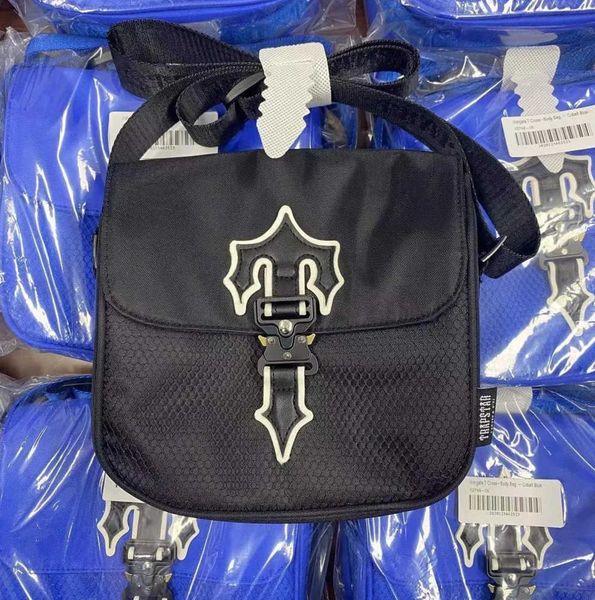 shoulder bags trapstars messenger irongate cobra t bag domuni mens trapstar designo di lugo crops classo classhe clucca in frittura tidal fl
shoulder bags trapstars messenger irongate cobra t bag domuni mens trapstar designo di lugo crops classo classhe clucca in frittura tidal fl