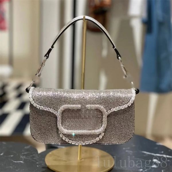 fashion bag travel crossbody designer bags summer outdoor portable v buckle purses black green white sheepskin lining luxury shouler bags re
fashion bag travel crossbody designer bags summer outdoor portable v buckle purses black green white sheepskin lining luxury shouler bags re