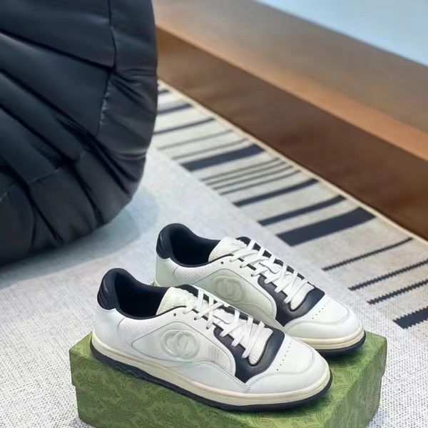 designer mac80 sneakers men women casual shoes metallic gold leather fabric insert interlocking embroidery round toe rubber sole flat sneake
designer mac80 sneakers men women casual shoes metallic gold leather fabric insert interlocking embroidery round toe rubber sole flat sneake