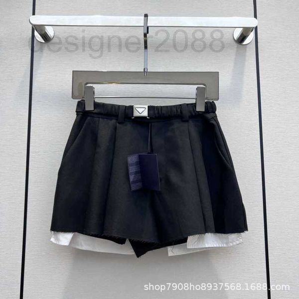 women's shorts designer 23 spring/summer new folded elastic waist triangle metal buckle belt decorative short vb4t, White;black
women's shorts designer 23 spring/summer new folded elastic waist triangle metal buckle belt decorative short vb4t, White;black