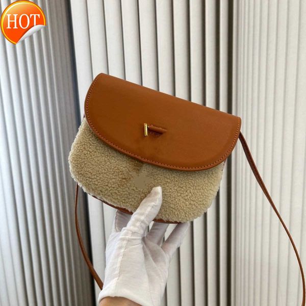 luxury designer bags shoulder bag tote woman's fashion autumn winter 2023 new lamb wool leather versatile brand shoulders crossbody bag
luxury designer bags shoulder bag tote woman's fashion autumn winter 2023 new lamb wool leather versatile brand shoulders crossbody bag