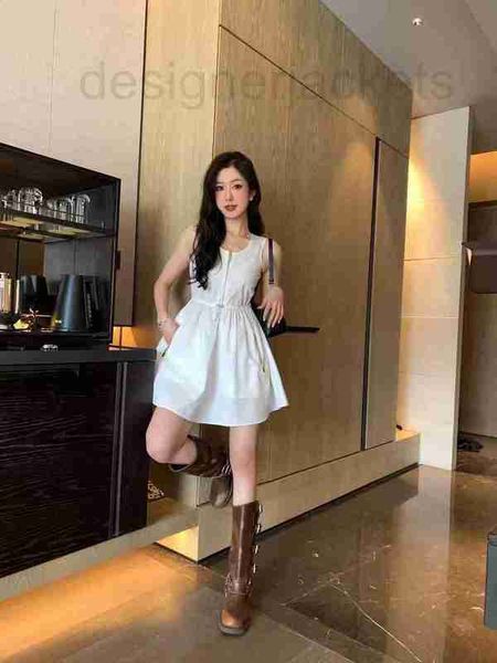 basic & casual dresses designer european goods 2023 summer new nylon material printed letter decorative metal buckle waist dress n695, Black;gray
basic & casual dresses designer european goods 2023 summer new nylon material printed letter decorative metal buckle waist dress n695, Black;gray