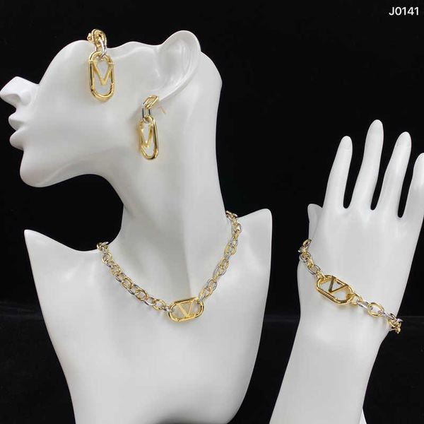 designer earrings bracelets necklaces women gold necklace luxury jewelry set fashion love bracelet love womens gold chain link ornaments, Black
designer earrings bracelets necklaces women gold necklace luxury jewelry set fashion love bracelet love womens gold chain link ornaments, Black