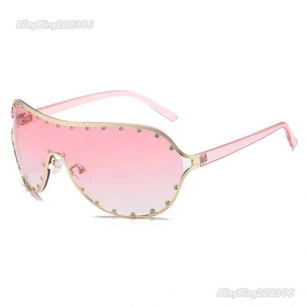 one piece large frame metal rivet technology diamond sunglasses summer new anti ultraviolet sunglasses women sunglasses, White;black
one piece large frame metal rivet technology diamond sunglasses summer new anti ultraviolet sunglasses women sunglasses, White;black