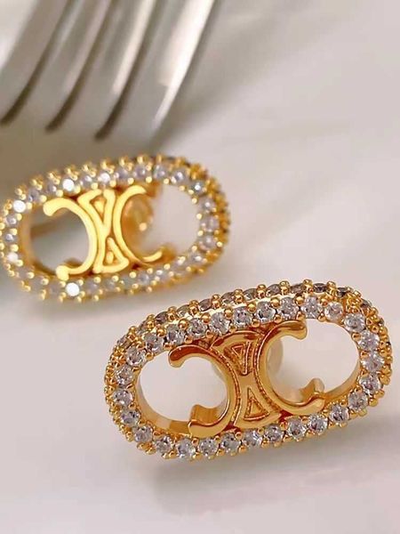 arc de triomphe pig nose with diamonds round small design sense super sparkling european light luxury ins earstuds, Golden
arc de triomphe pig nose with diamonds round small design sense super sparkling european light luxury ins earstuds, Golden