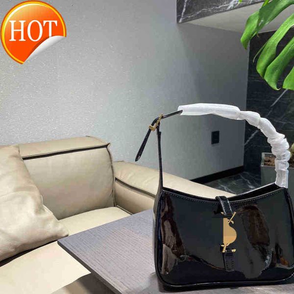 designer bags tote 2023 new leather armpit feeling one shoulder portable versatile french high-grade trend women's bag
designer bags tote 2023 new leather armpit feeling one shoulder portable versatile french high-grade trend women's bag