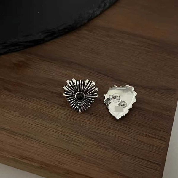 pure silver light luxury small crowd heart shaped style hip hop street family personalized love earrings trend, Golden
pure silver light luxury small crowd heart shaped style hip hop street family personalized love earrings trend, Golden