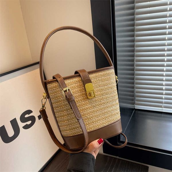 fashion handheld woven bag for women new grass woven bag single shoulder crossbody bag casual bucket bag
fashion handheld woven bag for women new grass woven bag single shoulder crossbody bag casual bucket bag