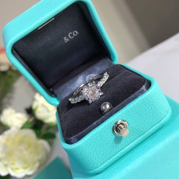 designer ring for women luxury jewelry with diamonds silver ideal for social gatherings sparkling rings minimalist and stylish
designer ring for women luxury jewelry with diamonds silver ideal for social gatherings sparkling rings minimalist and stylish