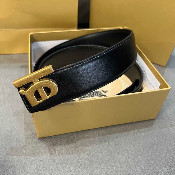 designers luxurys belts belt solid color with trendy business metal buckle fashion casual versatile womanbelt material leather width 3.5cm v, Black;brown
designers luxurys belts belt solid color with trendy business metal buckle fashion casual versatile womanbelt material leather width 3.5cm v, Black;brown