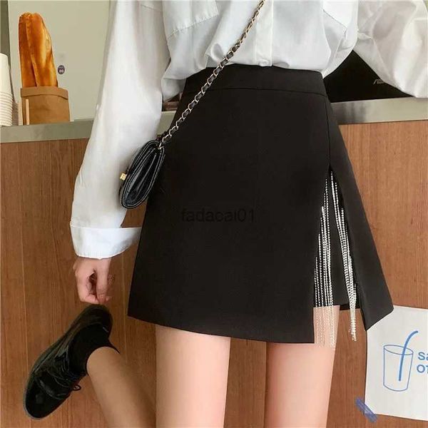 streetwear chain tassel mini skirt with slit korean tide chic rhinestone high waist skirt shorts white black summer skirt women l230621
streetwear chain tassel mini skirt with slit korean tide chic rhinestone high waist skirt shorts white black summer skirt women l230621