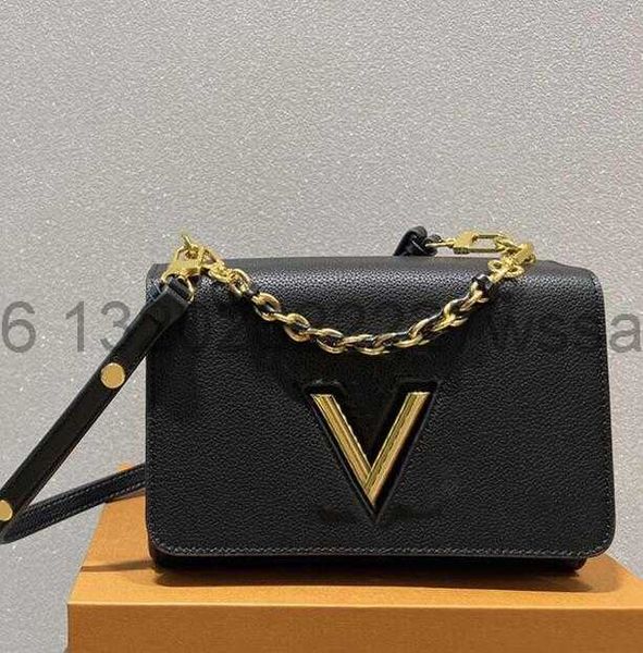 women flip crossbody bags chains shoulder bag flap handbag wallet plain classics letter hasp hardware detachable belt strap wallets
women flip crossbody bags chains shoulder bag flap handbag wallet plain classics letter hasp hardware detachable belt strap wallets