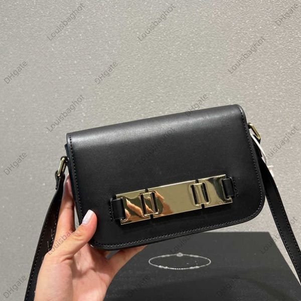 women's bag p family one shoulder messenger bag tofu bag small square bag women's leather versatile high-grade saddle bag
women's bag p family one shoulder messenger bag tofu bag small square bag women's leather versatile high-grade saddle bag