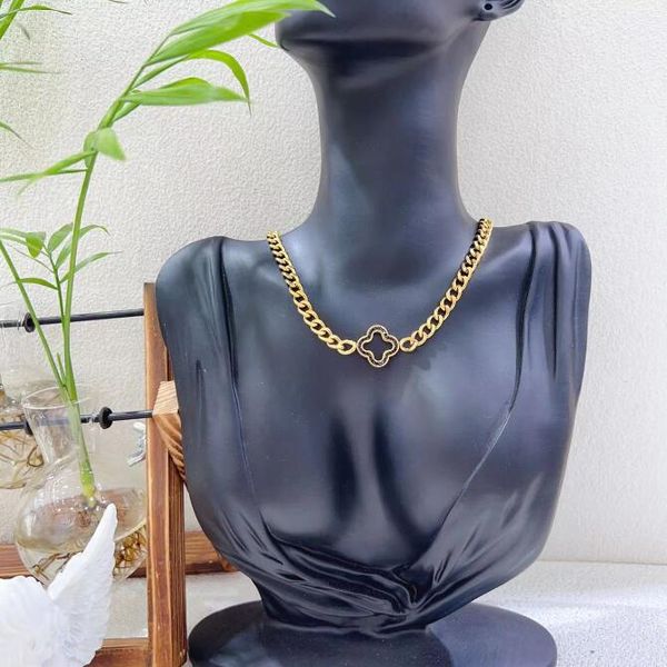 designer clover necklace 4 leaf pendant luxury chain fashion classic women valentine's day gift engagement jewelry, Silver
designer clover necklace 4 leaf pendant luxury chain fashion classic women valentine's day gift engagement jewelry, Silver