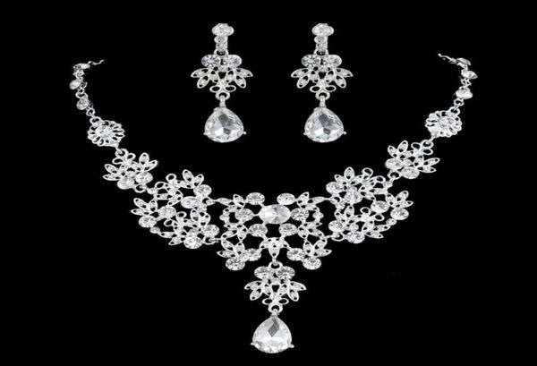 luxury flower rhinestones bridal jewelry sets 4 colors crystals wedding necklaces and earrings for bride prom evening party access1270756, White
luxury flower rhinestones bridal jewelry sets 4 colors crystals wedding necklaces and earrings for bride prom evening party access1270756, White