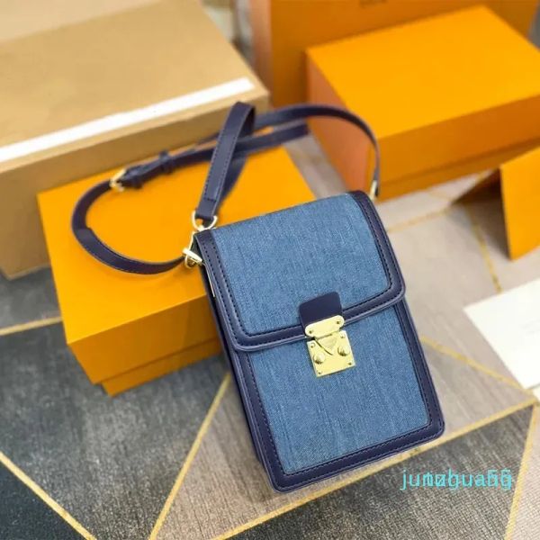 2023 new fashion designer fashion womens shoulder bag classic printed letter design outdoor mini mobile phone bags handbag purse high qualit
2023 new fashion designer fashion womens shoulder bag classic printed letter design outdoor mini mobile phone bags handbag purse high qualit