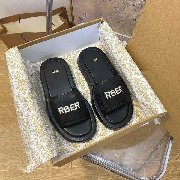 2023 summer new women's classic luxury slippers embroidered thread plaid cotton thick sole designer bread slippers open toe beach flip-, Black
2023 summer new women's classic luxury slippers embroidered thread plaid cotton thick sole designer bread slippers open toe beach flip-, Black