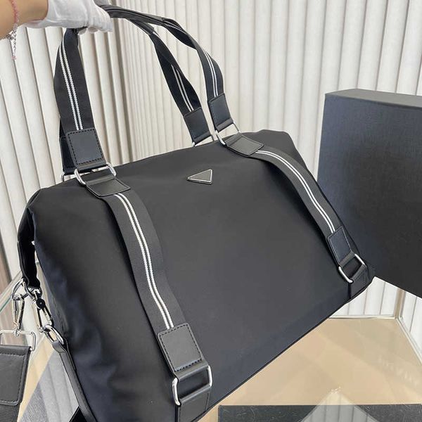 luggage mens travel bags designer duffle bag simple luxury nylon handbag women shoulder purse weekender bag 230629
luggage mens travel bags designer duffle bag simple luxury nylon handbag women shoulder purse weekender bag 230629