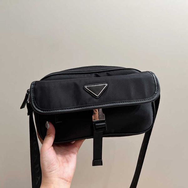 mens bag cross body designer bags nylon messenger bag men luxury handbags simple square crossbody women purses 230629
mens bag cross body designer bags nylon messenger bag men luxury handbags simple square crossbody women purses 230629