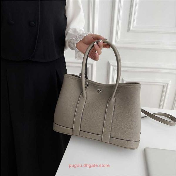 h home original party garden tote bags online store fashion handheld bag 2023 new genuine leather one shoulder high capacity live broadcast
h home original party garden tote bags online store fashion handheld bag 2023 new genuine leather one shoulder high capacity live broadcast