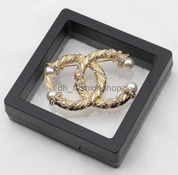 luxury designer 18k gold plated pearl brooches fashion mens womens brand double letter pendant brooche sweater suit brought pin clothing jew, Gray
luxury designer 18k gold plated pearl brooches fashion mens womens brand double letter pendant brooche sweater suit brought pin clothing jew, Gray