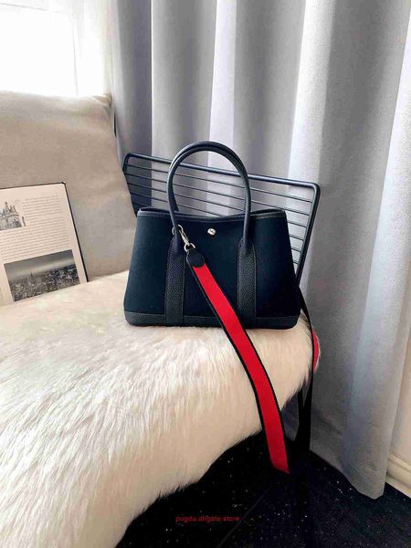 factory outlet wholesale h home party garden tote bags for sale garden bag leather canvas cross body black female college student class larg
factory outlet wholesale h home party garden tote bags for sale garden bag leather canvas cross body black female college student class larg