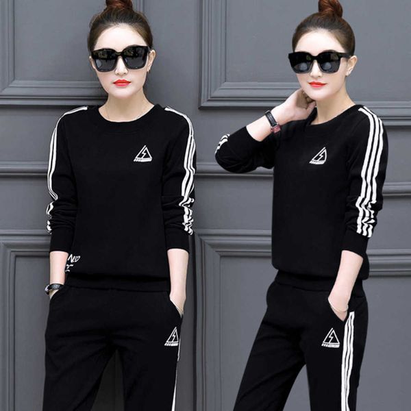2023 spring and autumn new korean large casual sports women's slim running dress long sleeve sweater two piece set jogging suits509, Gray
2023 spring and autumn new korean large casual sports women's slim running dress long sleeve sweater two piece set jogging suits509, Gray