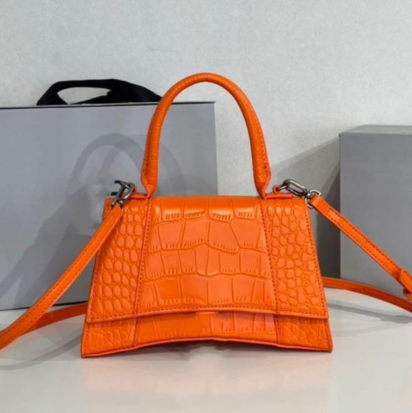 genuine leather hourglass handle crossbody bags women/men tote luxury designer fashion hourglass shopping wallet envelope card pockets
genuine leather hourglass handle crossbody bags women/men tote luxury designer fashion hourglass shopping wallet envelope card pockets