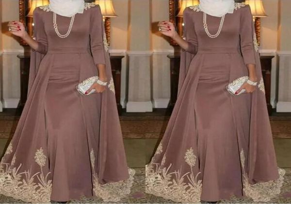 2019 muslim high neck evening dress a line gold applique holiday wear pageant prom party gown custom made plus size2574205, Black;red
2019 muslim high neck evening dress a line gold applique holiday wear pageant prom party gown custom made plus size2574205, Black;red