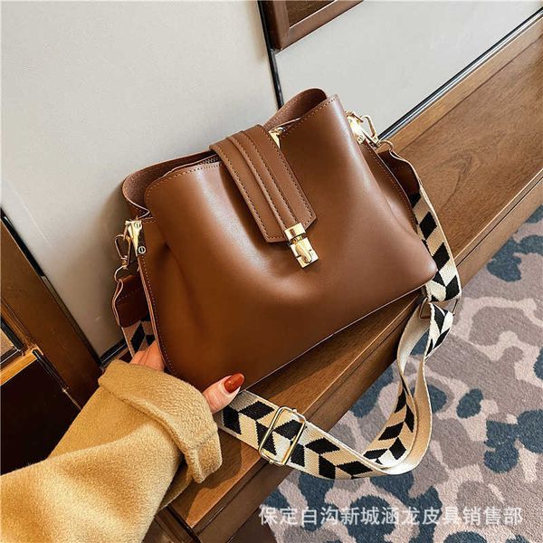 women's small bag women's new fashion single shoulder bag versatile messenger bag net red bucket bag
women's small bag women's new fashion single shoulder bag versatile messenger bag net red bucket bag
