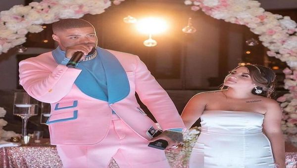2 pieces blue and pink groomsmen suit shawl lapel groom tuxedos weddingpromdance man blazer with short pants summer beach s3335285, Black;gray
2 pieces blue and pink groomsmen suit shawl lapel groom tuxedos weddingpromdance man blazer with short pants summer beach s3335285, Black;gray