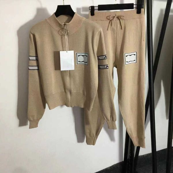 spring and autumn knitted sports sets designer tracksuits womens zipper sweater suit pure cotton pants embroidered knit long sleeve ladies t, Gray
spring and autumn knitted sports sets designer tracksuits womens zipper sweater suit pure cotton pants embroidered knit long sleeve ladies t, Gray