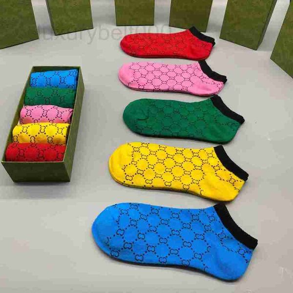men's socks designer mens womens socks five pairs of luxury sports spring and summer explosion models letter printing high-grade cotton, Black
men's socks designer mens womens socks five pairs of luxury sports spring and summer explosion models letter printing high-grade cotton, Black