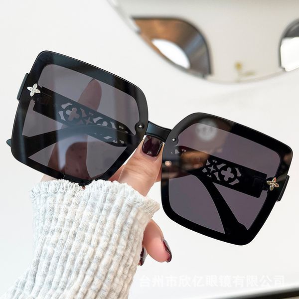 sunglasses summer fashion vintage women big frame retro blackout sun glasses female ins colorful luxury eyewear 230627, White;black
sunglasses summer fashion vintage women big frame retro blackout sun glasses female ins colorful luxury eyewear 230627, White;black