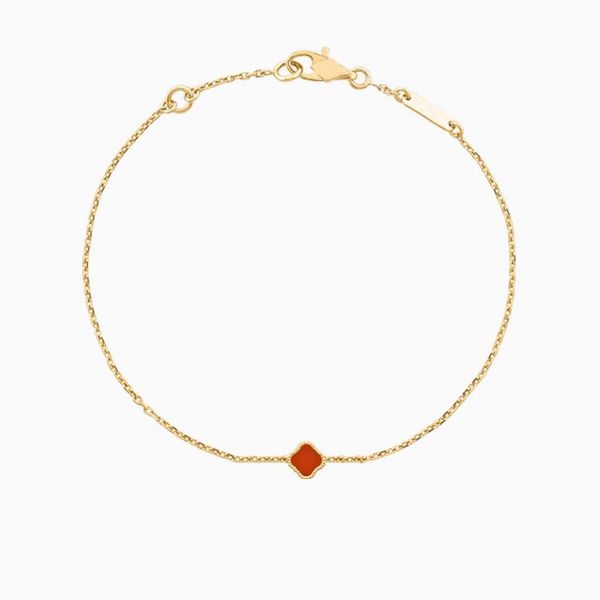 1 mini notif classic fashion charm bracelets clover bracelet designer jewelry 18k gold bangle bracelet for women men gold chain elegant jewe, Golden;silver
1 mini notif classic fashion charm bracelets clover bracelet designer jewelry 18k gold bangle bracelet for women men gold chain elegant jewe, Golden;silver