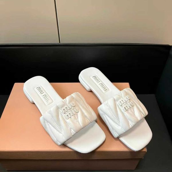 designer mius beach sandals shoes women slippers slide wear seaside holiday caligae flat bottom square open toe flip flops in summer ml8y
designer mius beach sandals shoes women slippers slide wear seaside holiday caligae flat bottom square open toe flip flops in summer ml8y