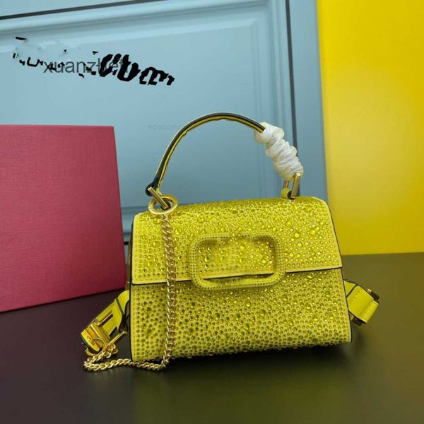 bag with shoulder luxury classic lady's bag new valenti women's summer outdoor magnetic diamond crystal mini buckle chain handbag
bag with shoulder luxury classic lady's bag new valenti women's summer outdoor magnetic diamond crystal mini buckle chain handbag