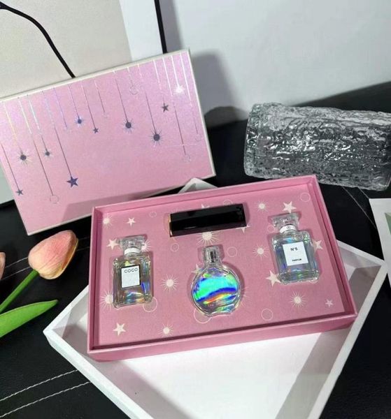 4 in 1 lipstick makeup and perfume set travel suit christmas lip cosmetics fragrancy mini gift collection kit in 4 pieces7670473
4 in 1 lipstick makeup and perfume set travel suit christmas lip cosmetics fragrancy mini gift collection kit in 4 pieces7670473