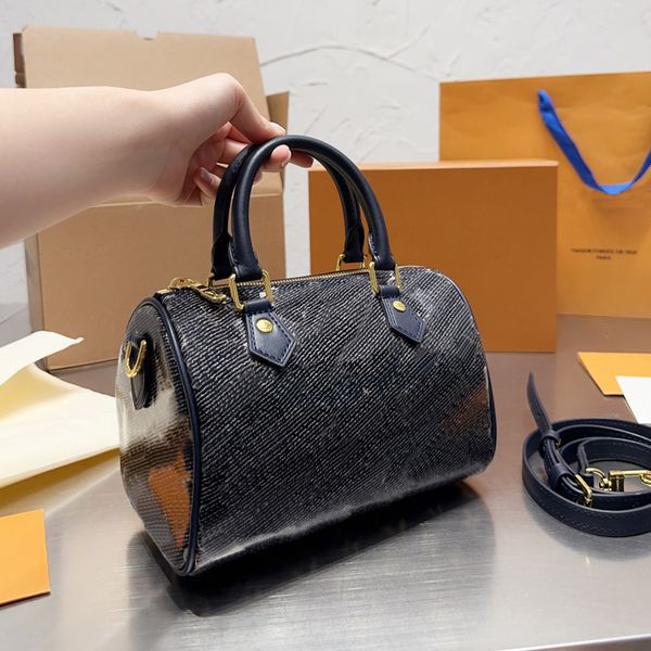 denim pillow bag handbags fashion shoulder bags large capacity tote bags metal hardware zipper closure women travel crossbody purse classic
denim pillow bag handbags fashion shoulder bags large capacity tote bags metal hardware zipper closure women travel crossbody purse classic