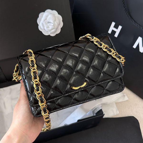glossy woc women designer flap bag quilted carved gold metal hardware matelasse chain real leather crossbody shoulder handbag luxury card ho
glossy woc women designer flap bag quilted carved gold metal hardware matelasse chain real leather crossbody shoulder handbag luxury card ho