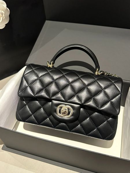 luxury designer women messenger bag shoulder bag flap tote black wallet classic ladies square stripe
luxury designer women messenger bag shoulder bag flap tote black wallet classic ladies square stripe