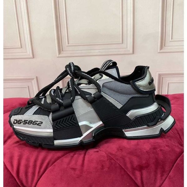 european station new women's low lace up dad's shoes thick sole increase breathable lace up casual shoes fashion sports women', Black
european station new women's low lace up dad's shoes thick sole increase breathable lace up casual shoes fashion sports women', Black