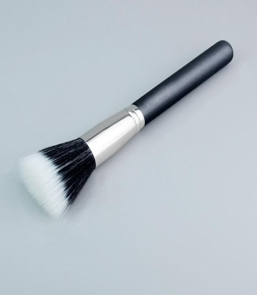 blush brush white goat hair round flat head doublelayer loose dazzling color contouring shadow coloris makeup brushes8118833
blush brush white goat hair round flat head doublelayer loose dazzling color contouring shadow coloris makeup brushes8118833