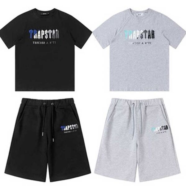 23ss summer trapstar man designers clothes mens women short t shirts tracksuit tees or shorts sport t-shirt high street hip hop sports trend, White;black
23ss summer trapstar man designers clothes mens women short t shirts tracksuit tees or shorts sport t-shirt high street hip hop sports trend, White;black
