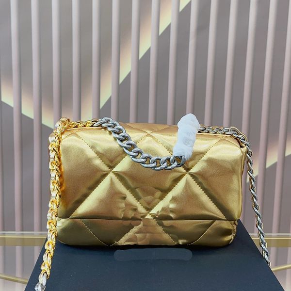 diamond lattice golden shoulder bag women cross body bags designer handbags chain leather shoulder strap canvas lining internal zipper pocke
diamond lattice golden shoulder bag women cross body bags designer handbags chain leather shoulder strap canvas lining internal zipper pocke