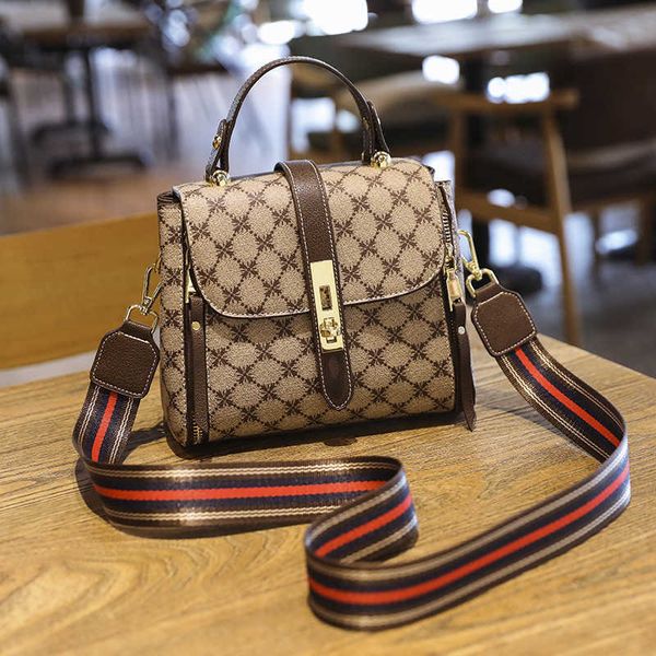 baobao new fashion versatile crossbody bag fashion bucket bag women's small bag small popular women's bag
baobao new fashion versatile crossbody bag fashion bucket bag women's small bag small popular women's bag