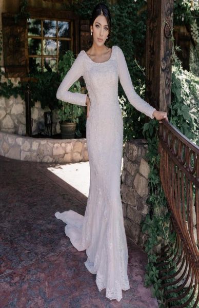 2020 beaded lace mermaid modest wedding dresses with long sleeves lace appliques buttons back country western wedding gowns robe d8502119, White
2020 beaded lace mermaid modest wedding dresses with long sleeves lace appliques buttons back country western wedding gowns robe d8502119, White
