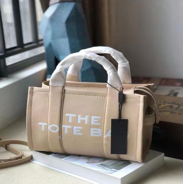 the latest ladies039 bag litchigrain cowhide series mini tote bag oneshoulder messenger bags4235790
the latest ladies039 bag litchigrain cowhide series mini tote bag oneshoulder messenger bags4235790
