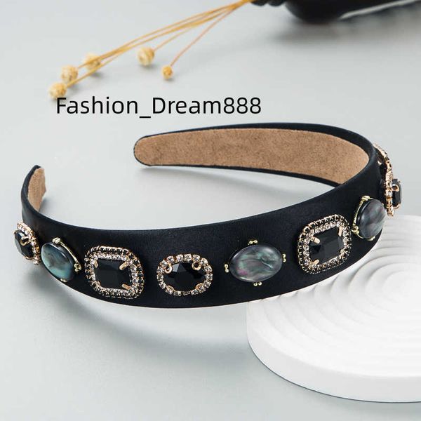 2022 baroque bright color rhinestone headband fashion hair accessories women trend simple street hairband cute hair hoop headwear new, Silver
2022 baroque bright color rhinestone headband fashion hair accessories women trend simple street hairband cute hair hoop headwear new, Silver
