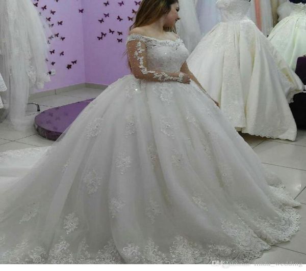 2019 new arabic dubai princess wedding dress long sleeves lace appliques church formal bride bridal gown plus size cu2024390, White
2019 new arabic dubai princess wedding dress long sleeves lace appliques church formal bride bridal gown plus size cu2024390, White